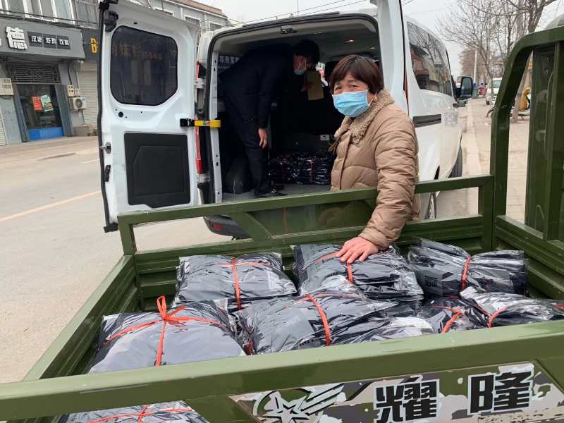 發(fā)貨現(xiàn)場(chǎng)